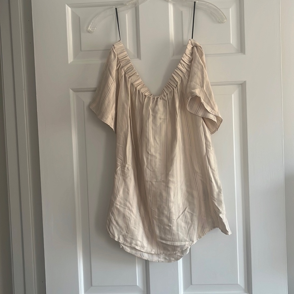 Off the Shoulder Short Sleeve Top NWT